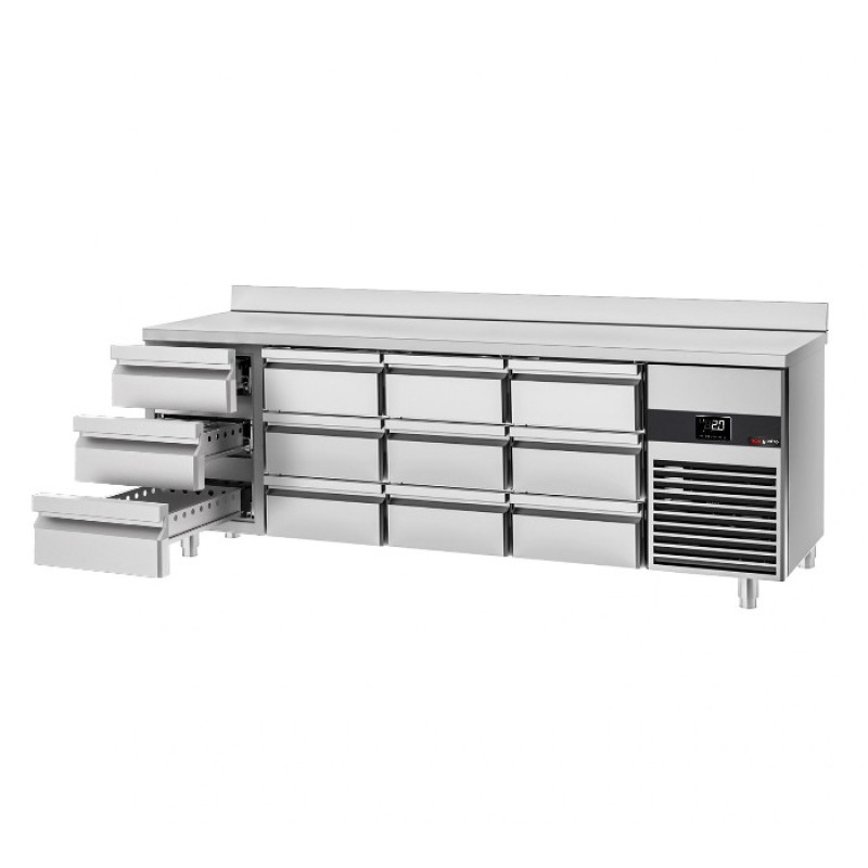 Холодильний стіл GGM Gastro KTF227AND-EF#12S