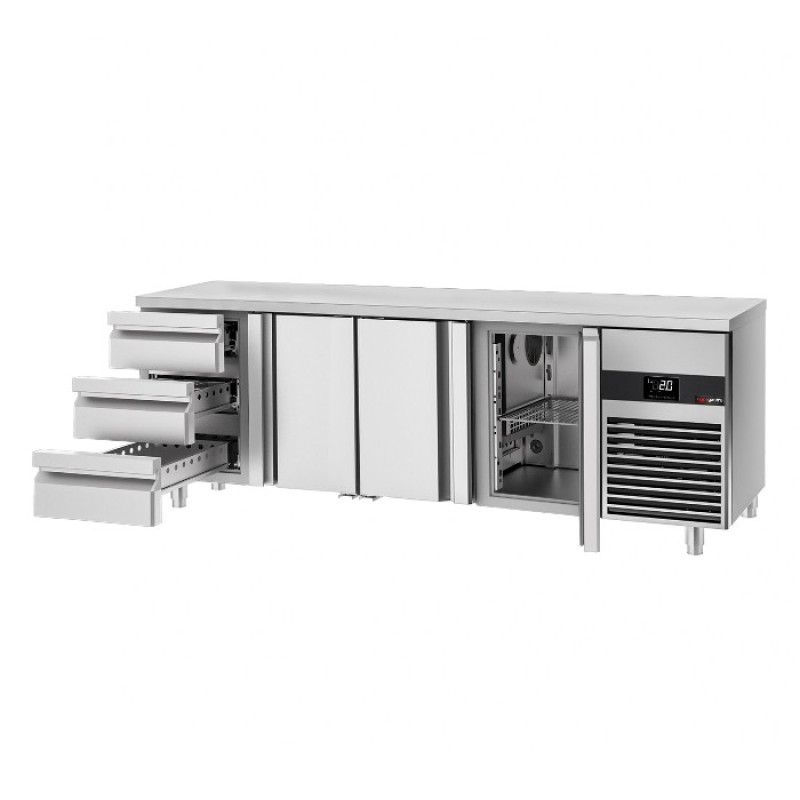 Холодильний стіл GGM Gastro KTF227ND-EF#3T#3S
